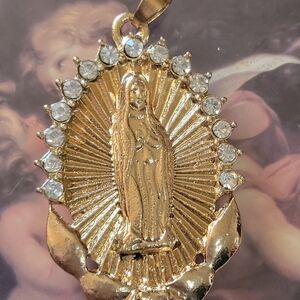 Gold Virgin Mary Pendant Necklace